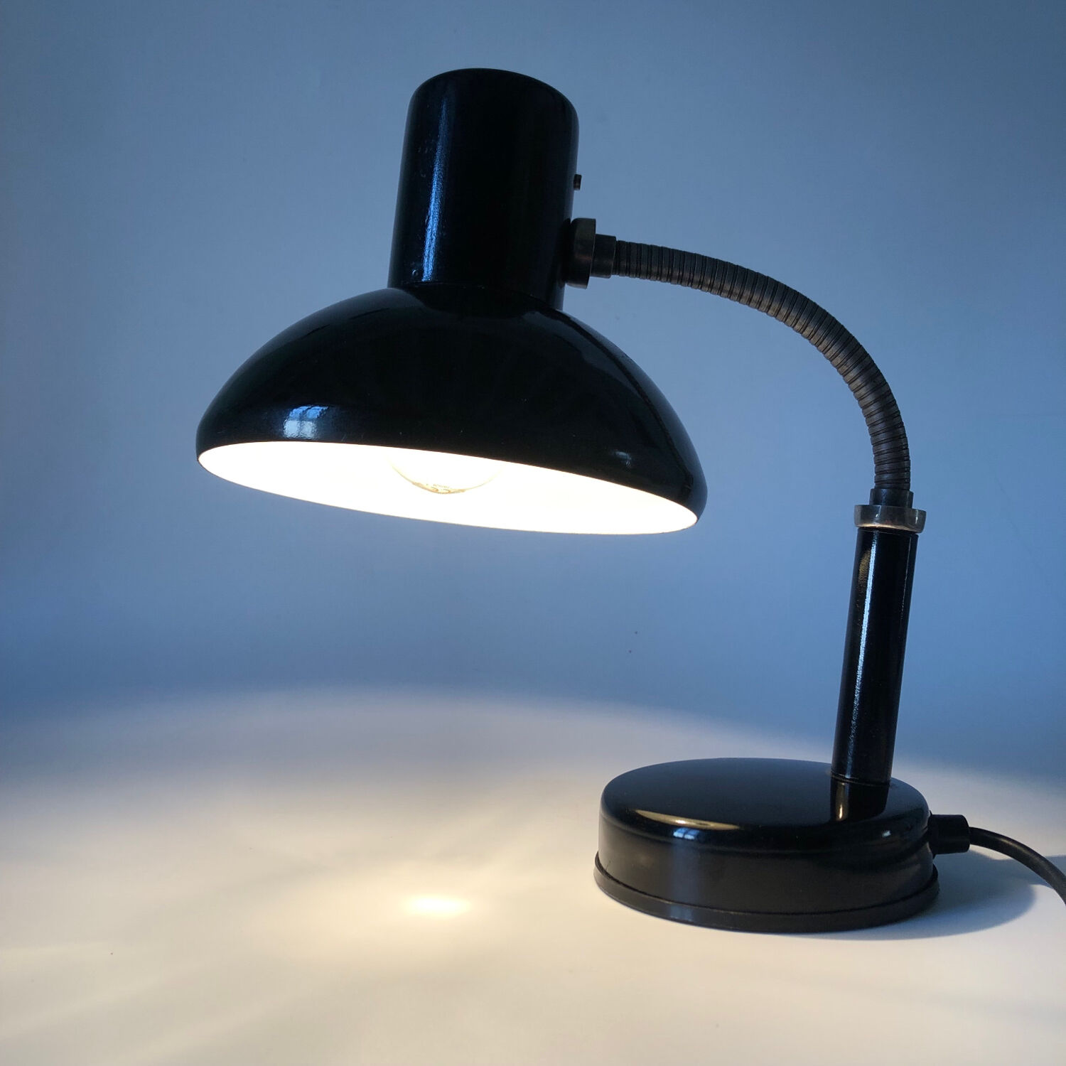 Black vintage articulated lamp