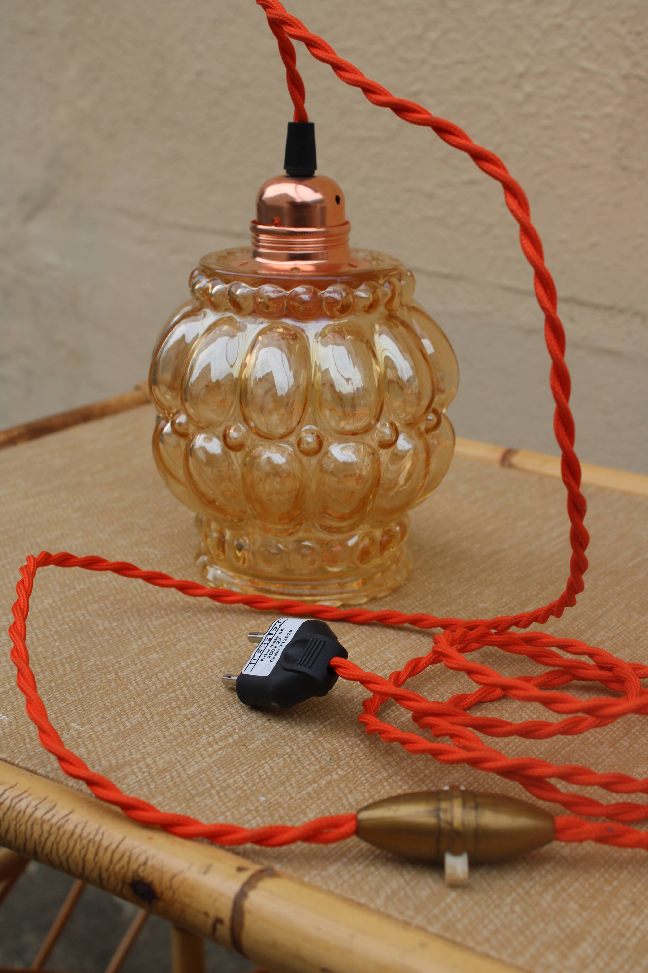 Moulded glass hanging lamp