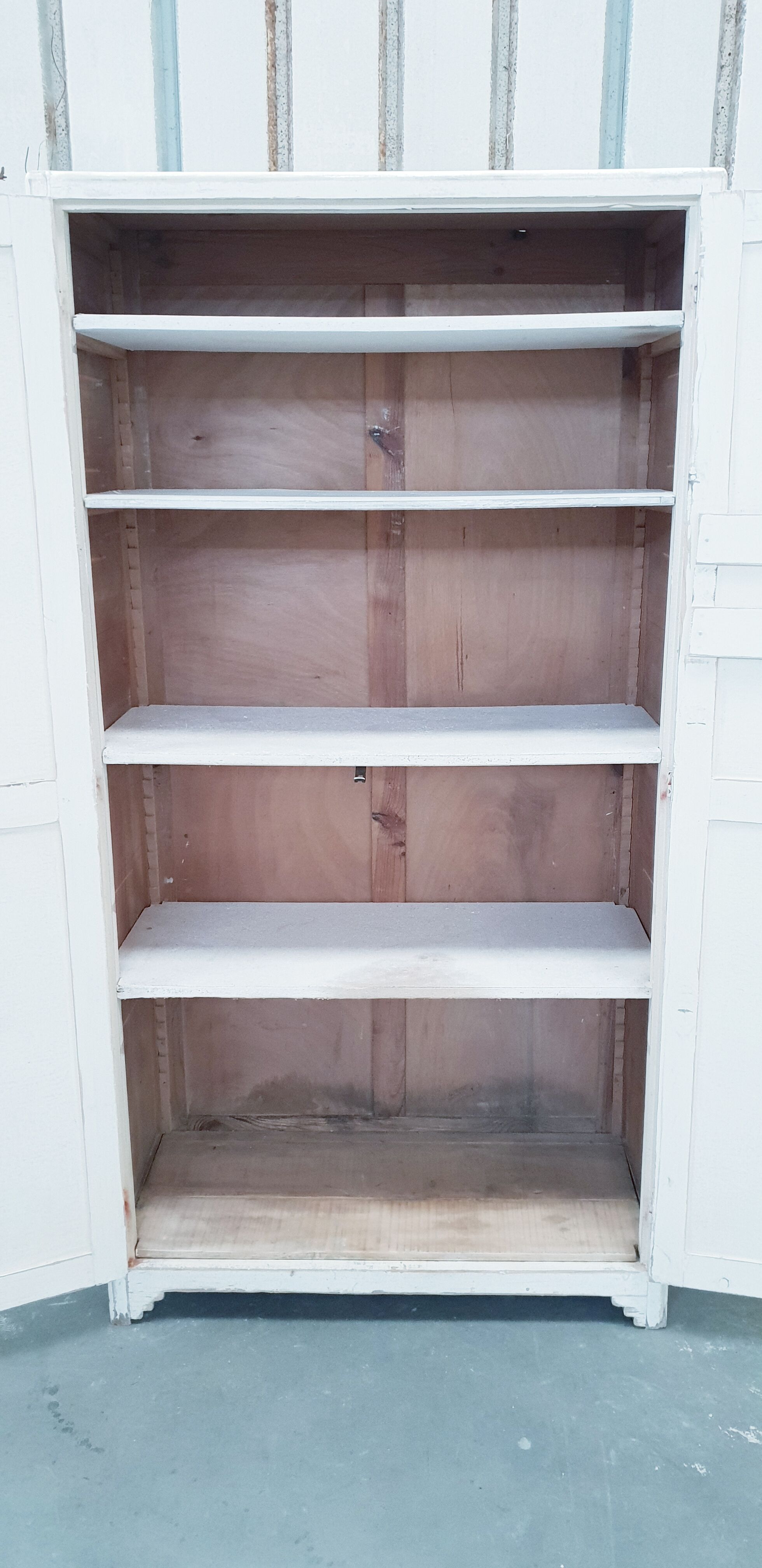 Vintage parisian cabinet