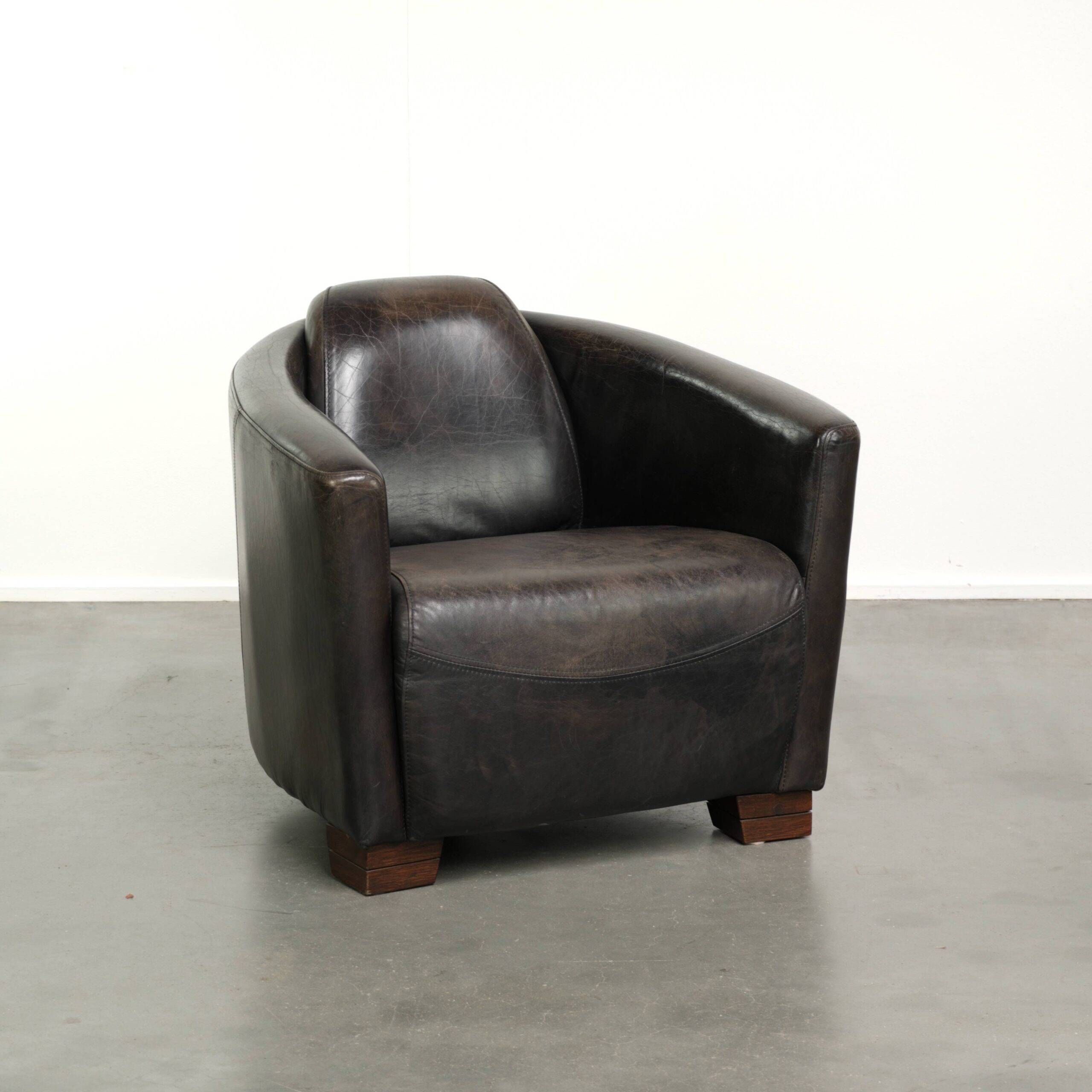 Fauteuil design Aviator en cuir de vache grainé