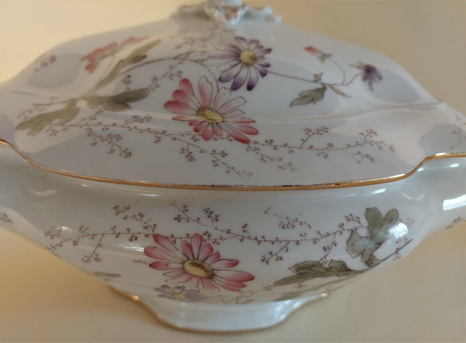 Limoges porcelain soup tureen Redon Martial late nineteenth century