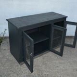 Caged Parisian buffet type breakfast buffet