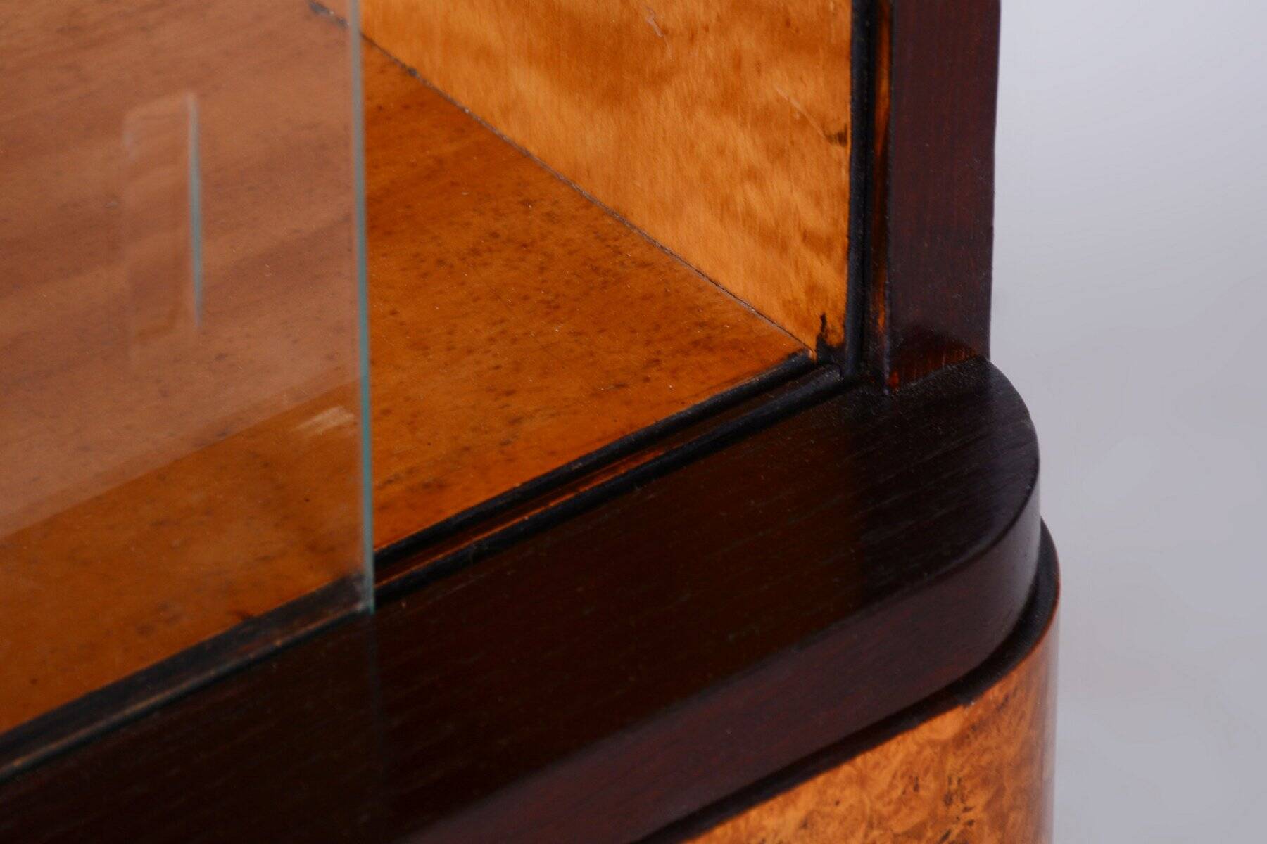 Czech Art Deco Cabinet in Oak, Maple and Glass, 1930s