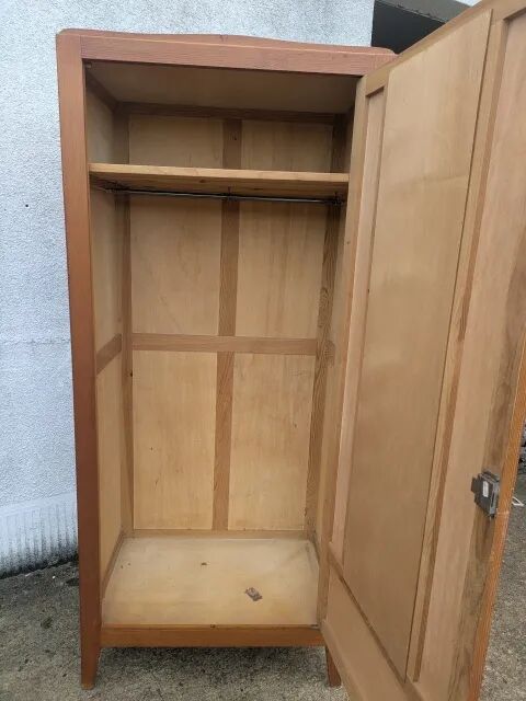 Armoire penderie, vestiaire