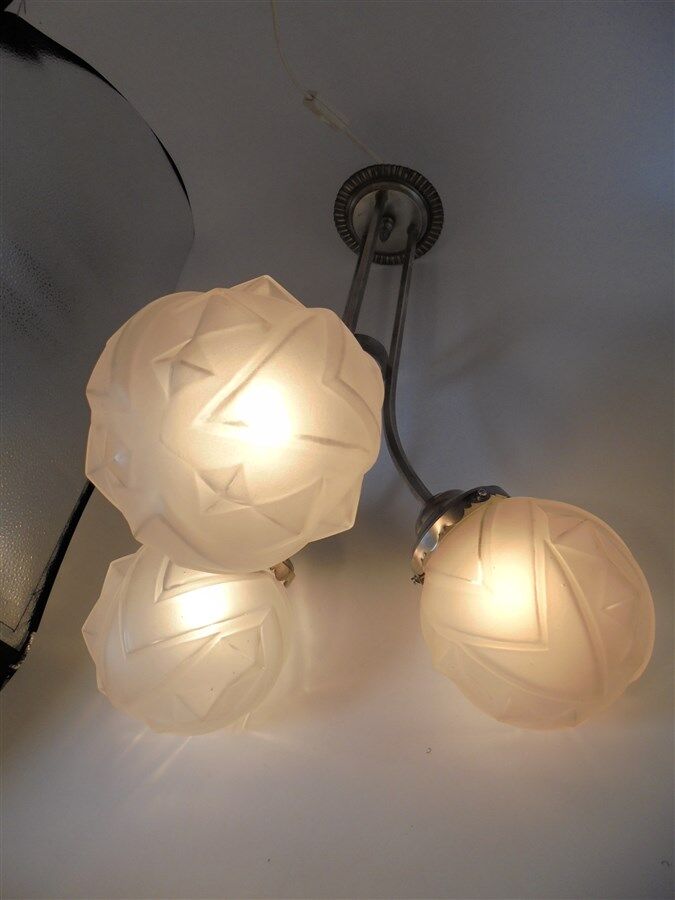 Art deco chandelier