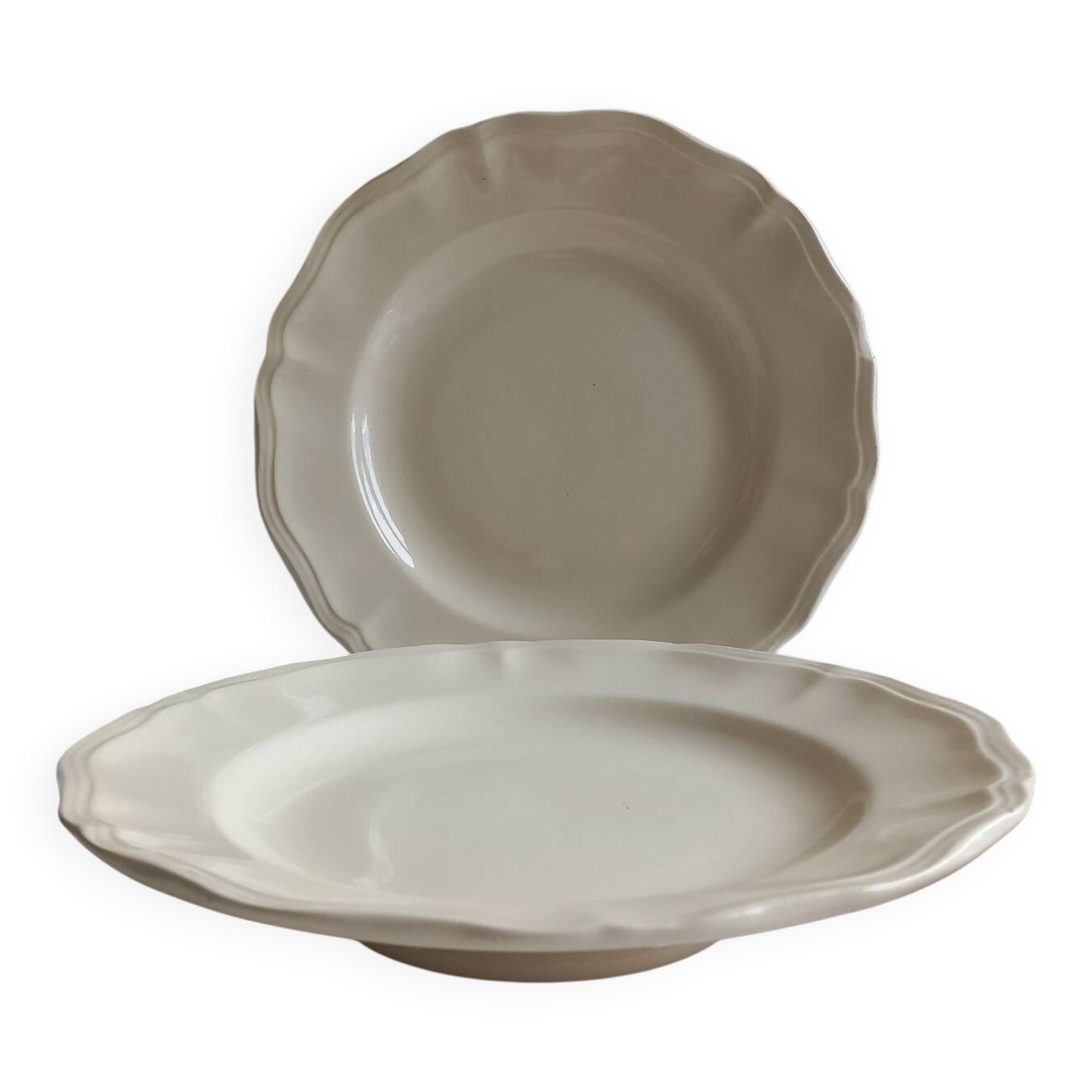 2 plates on Sarreguemines pedestal