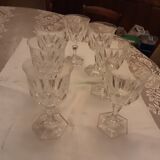 6 verres à pied en cristal taillé