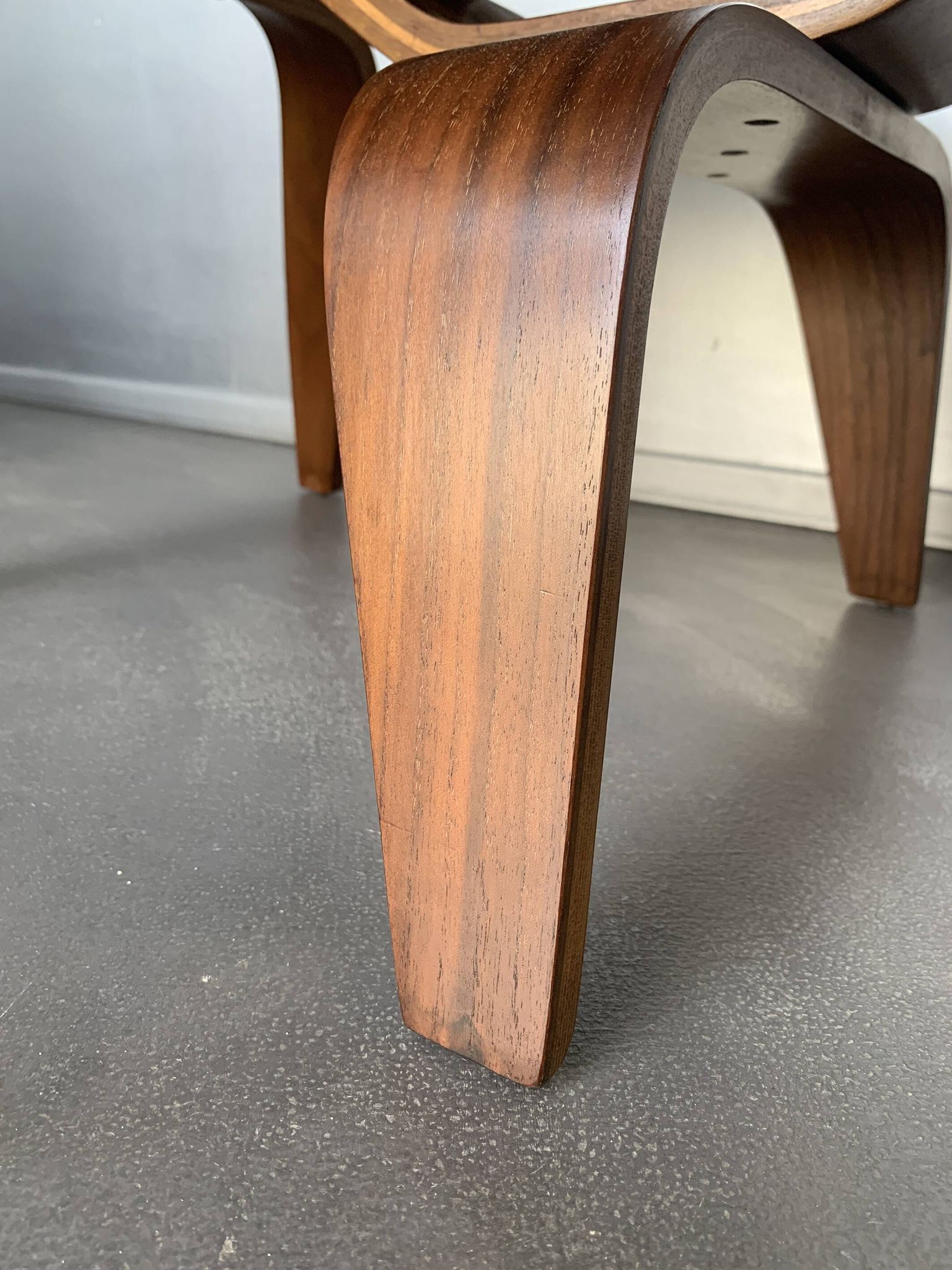 LCW LOUNGE CHAIR WOOD WALNUT BY CHARLES & RAY EAMES EVANS / HERMAN MILLER 1948-49