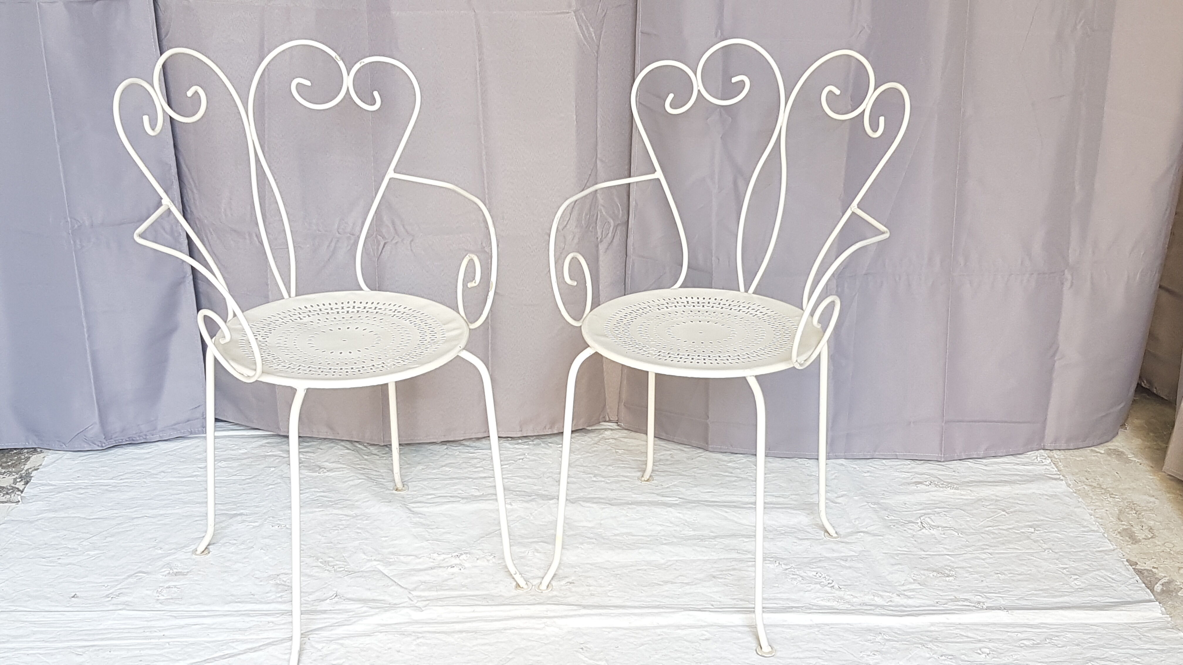 Lot of 6 metal garden seats