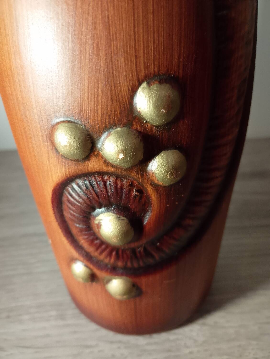 Vase collaboration between G de Bryun and Atelier Dubois at Bouffioulx.