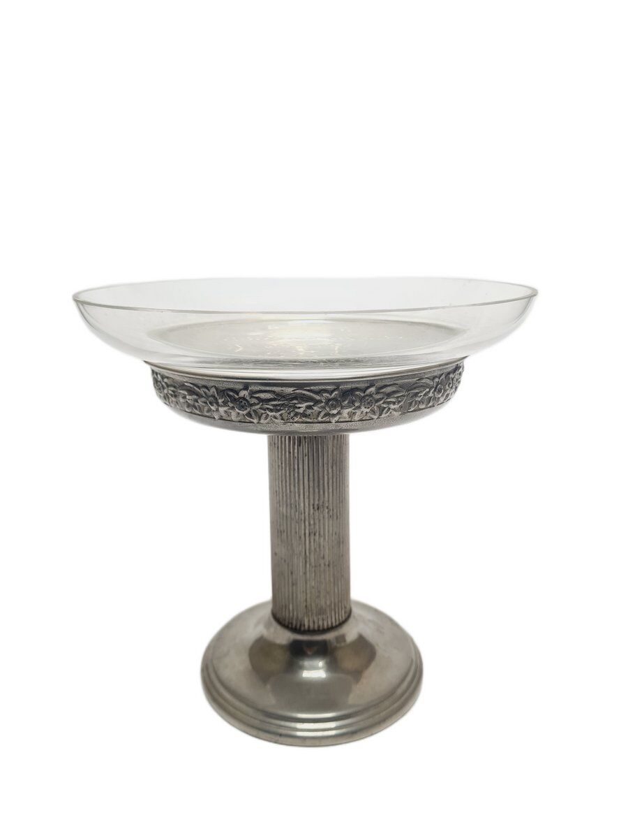 Art Nouveau bowl on stand, former Czechoslovakia, 1900s