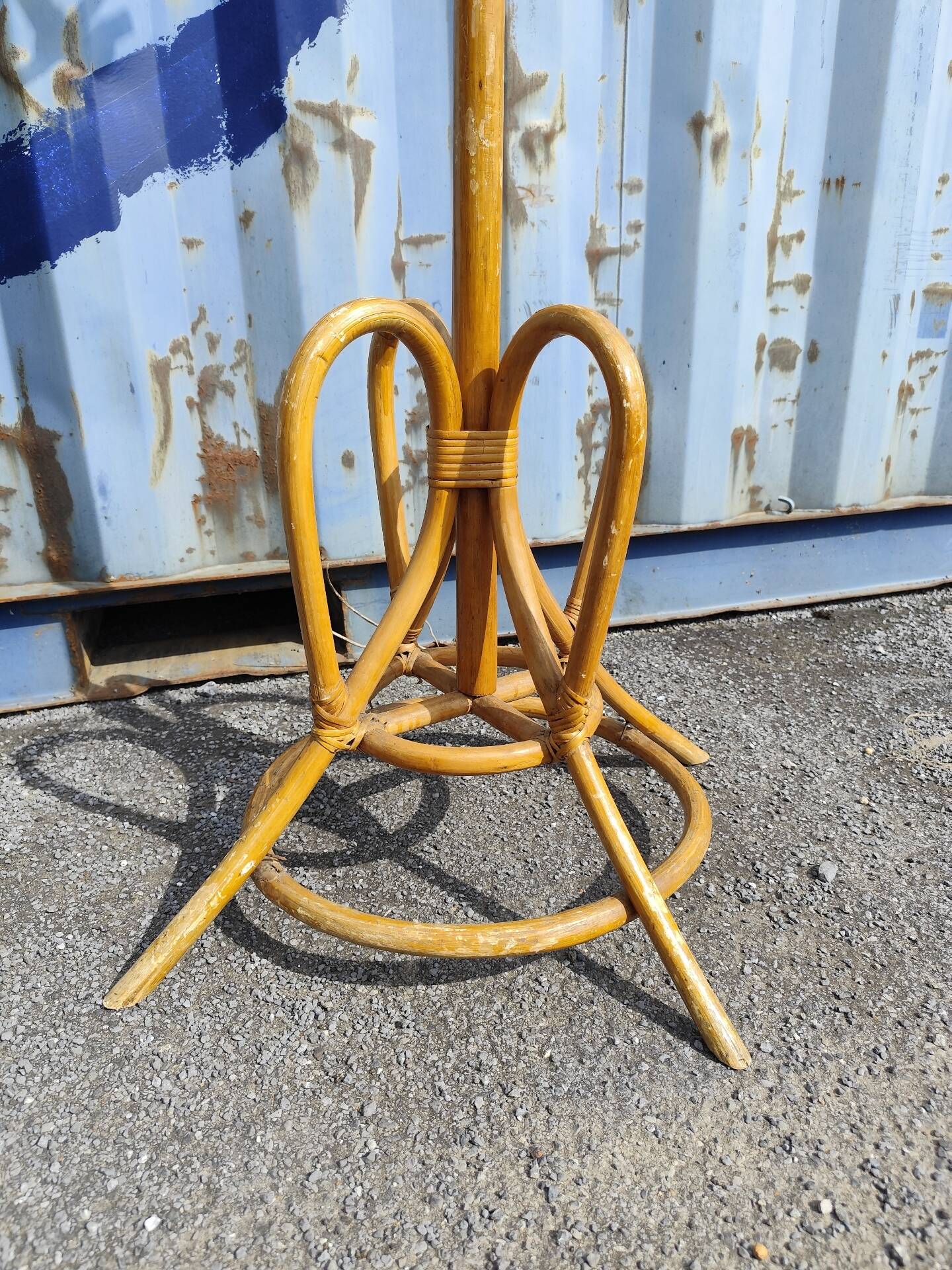 Poet coat rattan