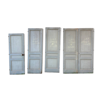 Lot de 4 portes anciennes en pin