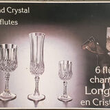 Champagne flutes in Arques crystal