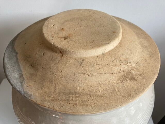 White sandstone jar xl