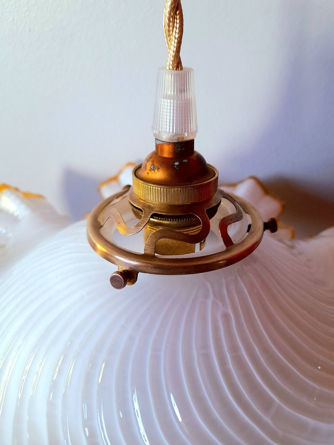 Pleated opaline suspension from 1940