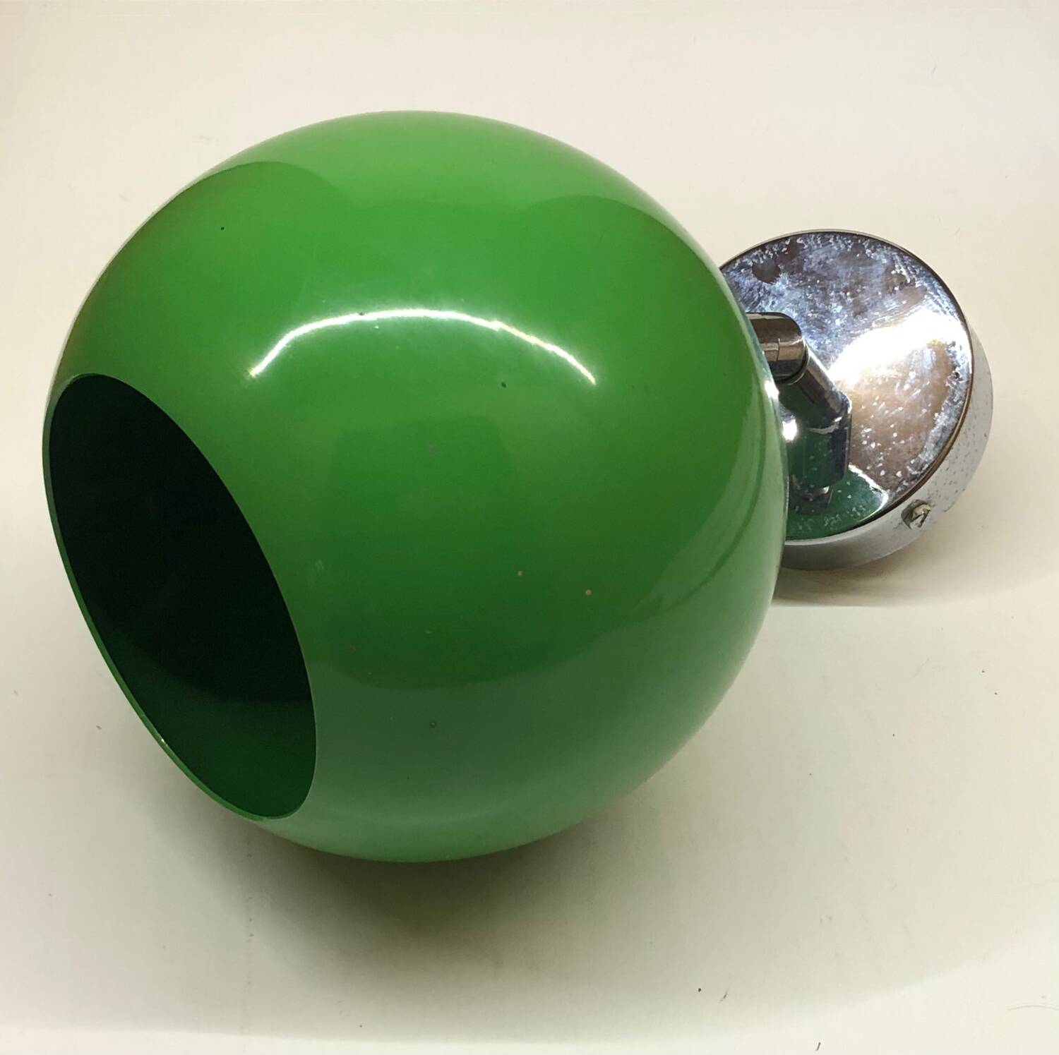 Lampe applique Eyeball Space Age verte en tôle émaillée