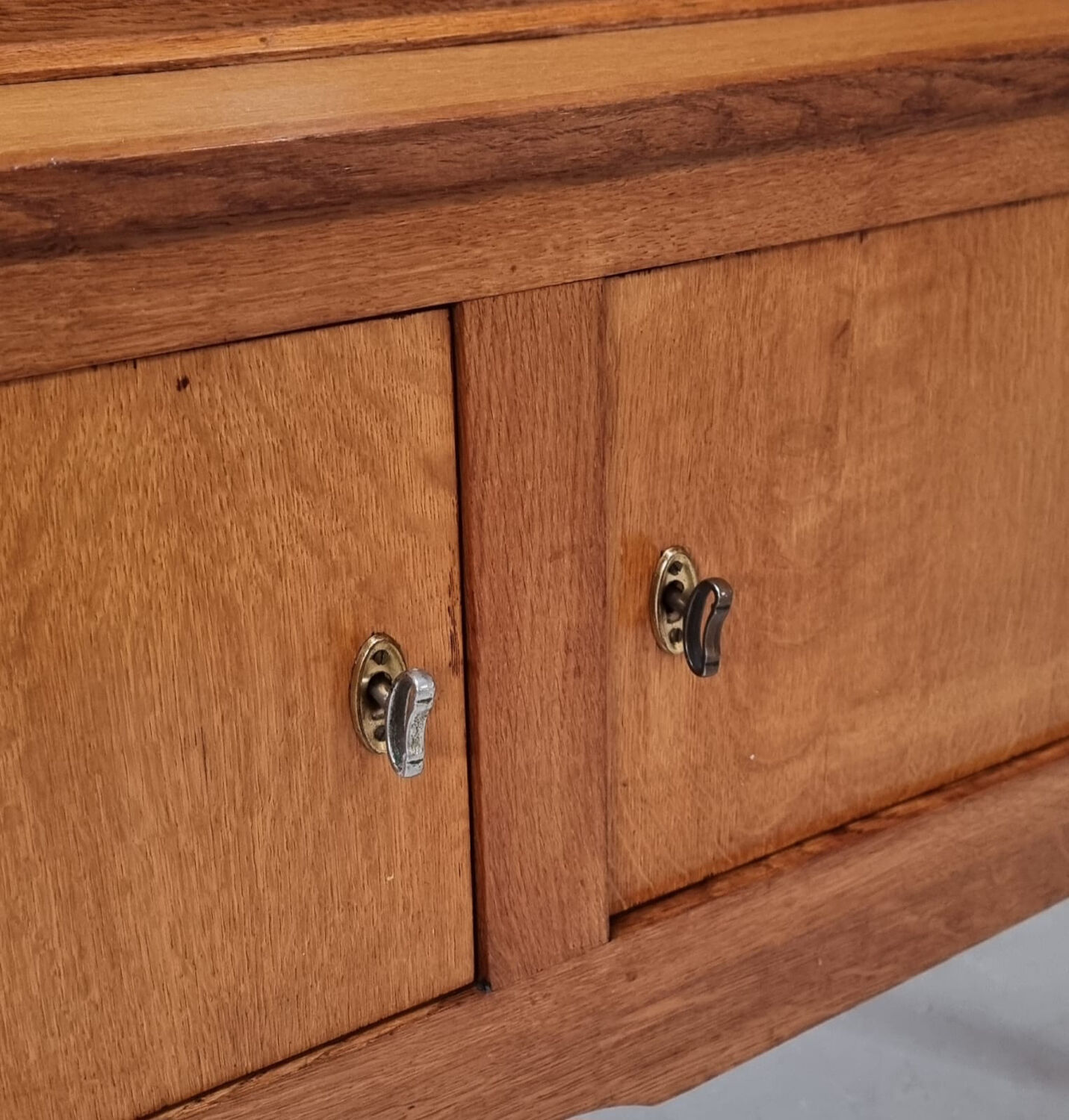 Vitrine du milieu du siècle