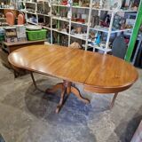 Extendable Round Table in Solid Oak – Classic Style &