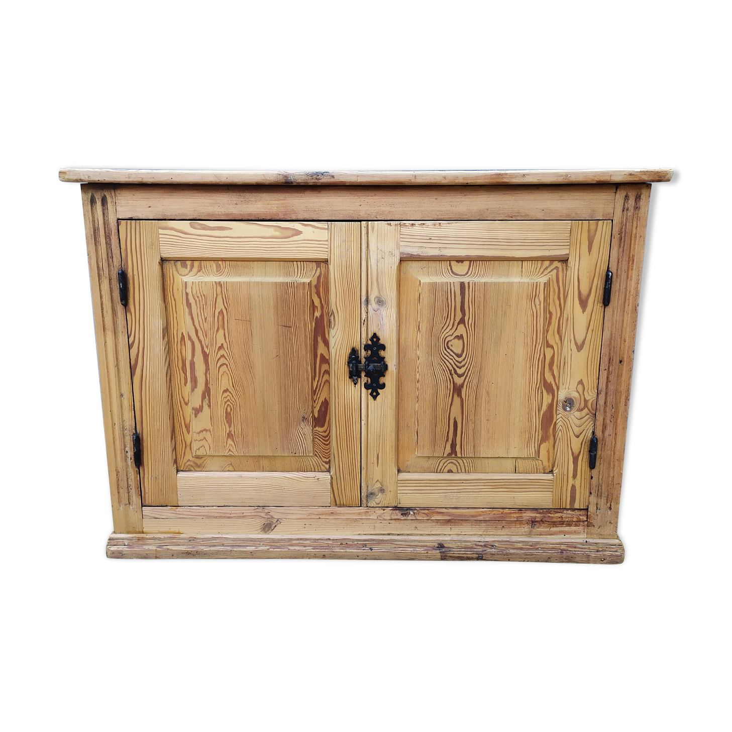 Buffet stripped fir