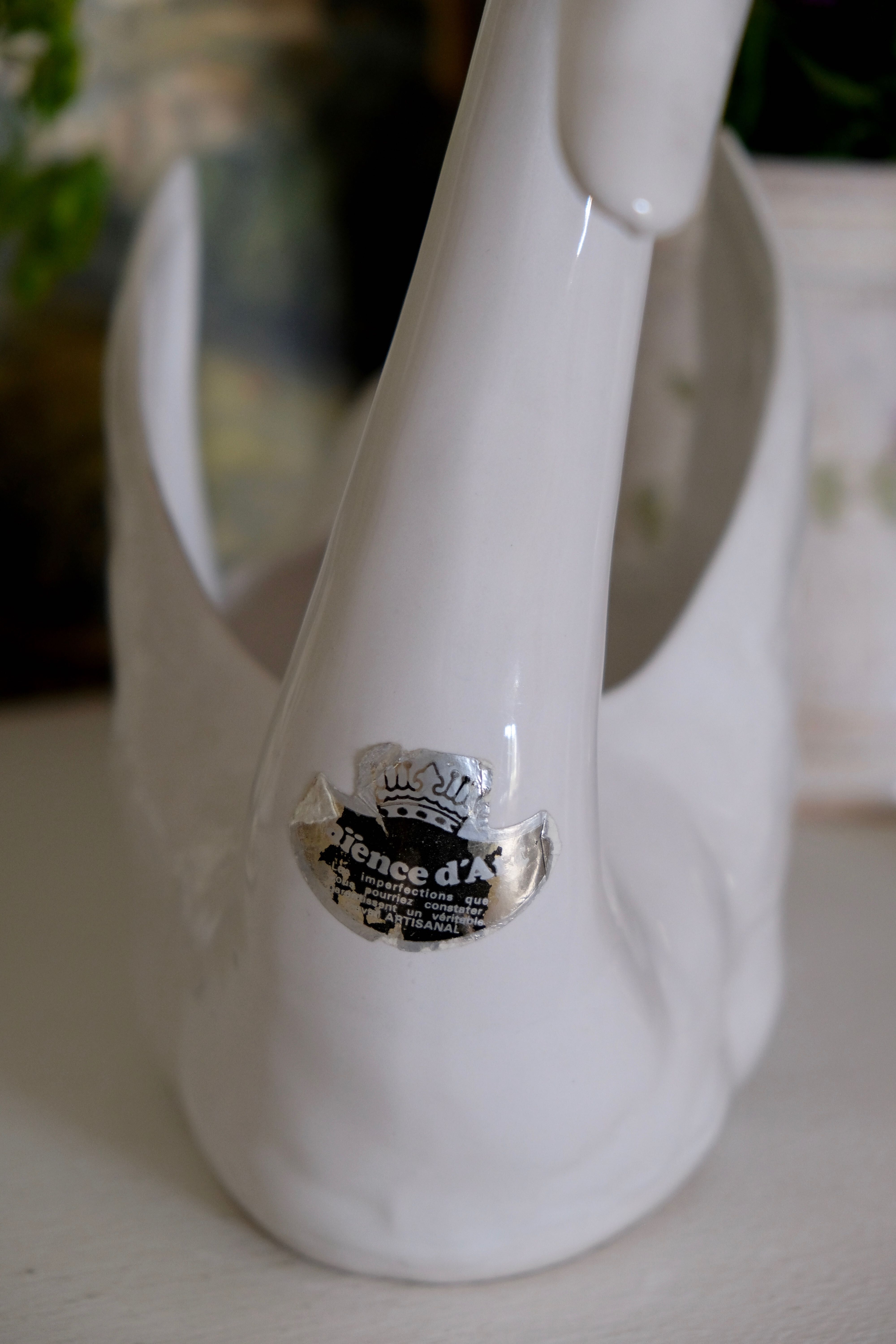 Swan pot cover "Faïence d'Art"