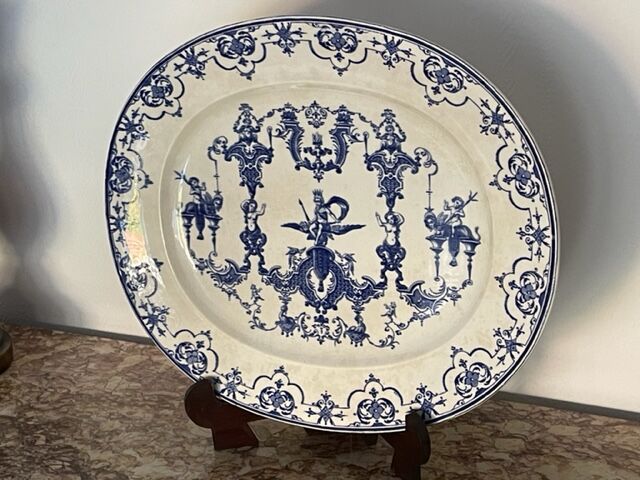 Dish Jules Vieillard Bordeaux 48 cm, 19th century.