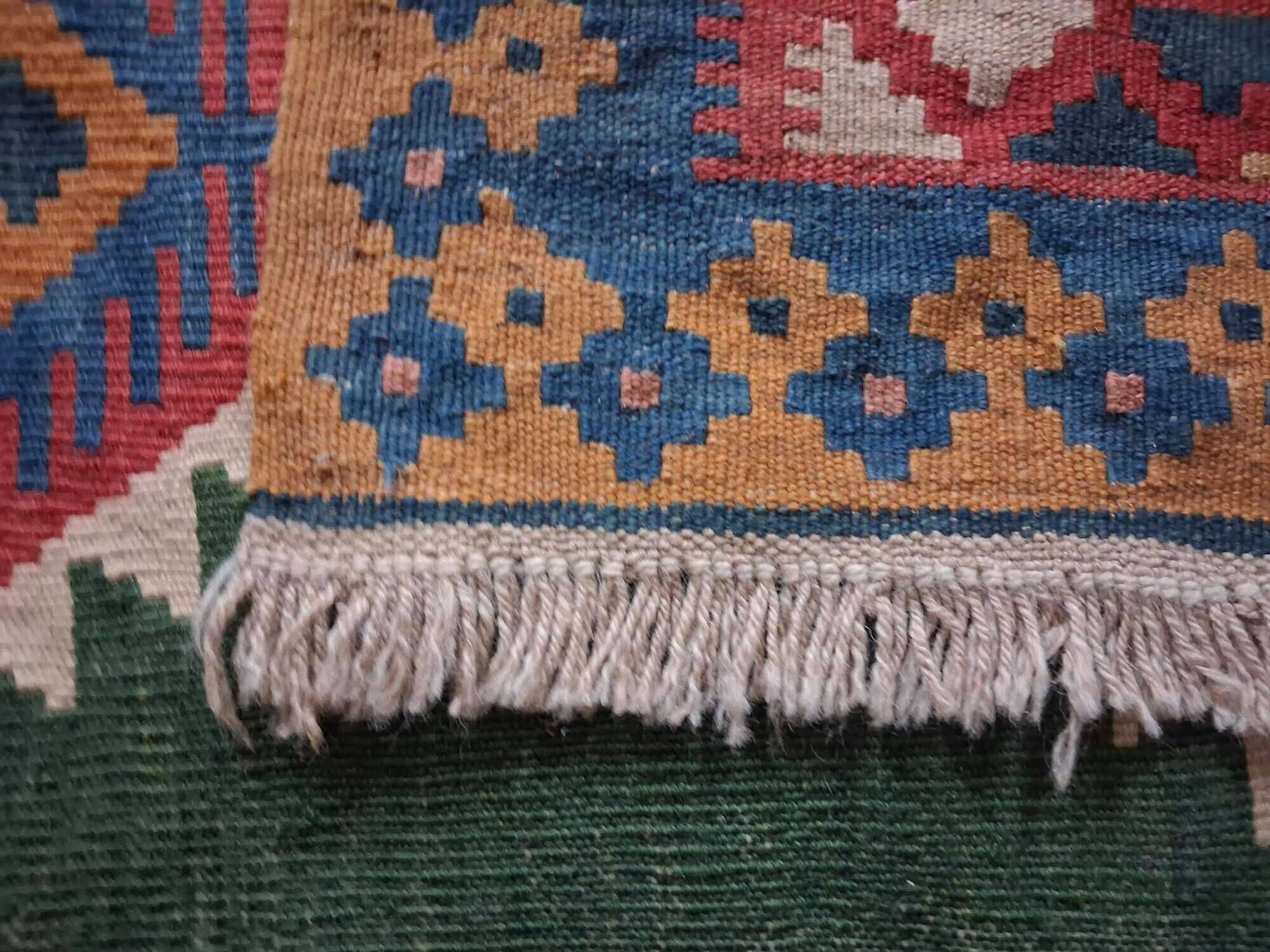 Handmade Persian Qashqai rug 175x120cm