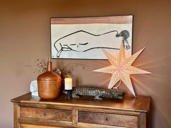 Dame-Jeanne en cuir. Une lampe vintage unique, alliant histoire et élégance
