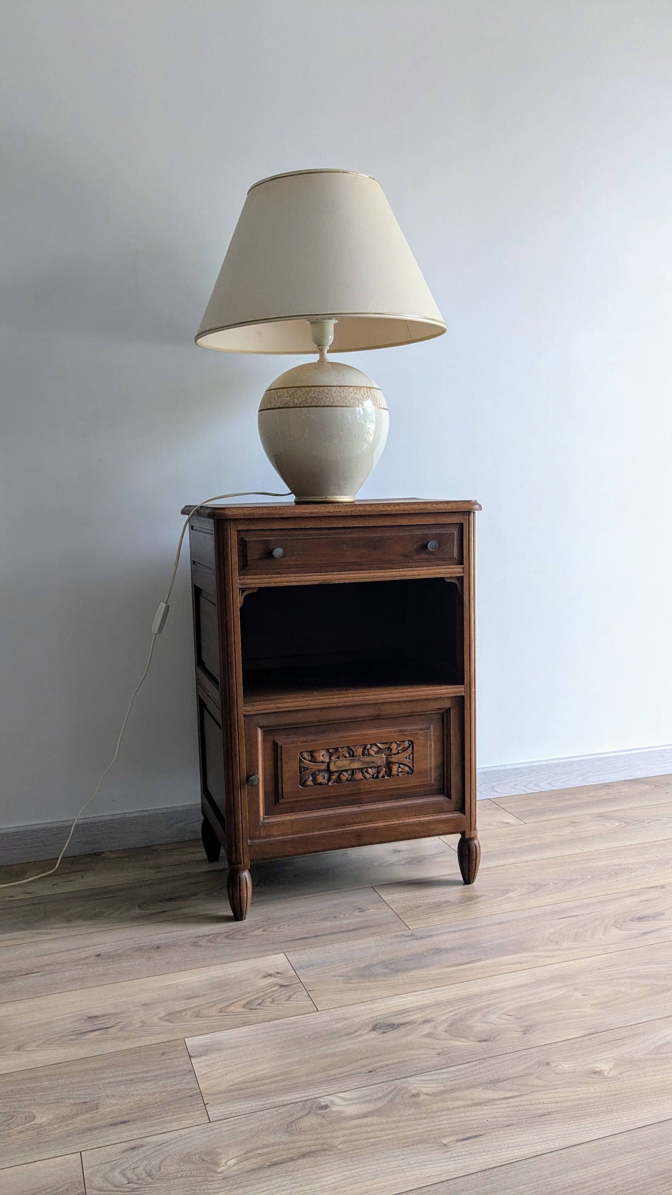 Petit meuble art déco en bois massif