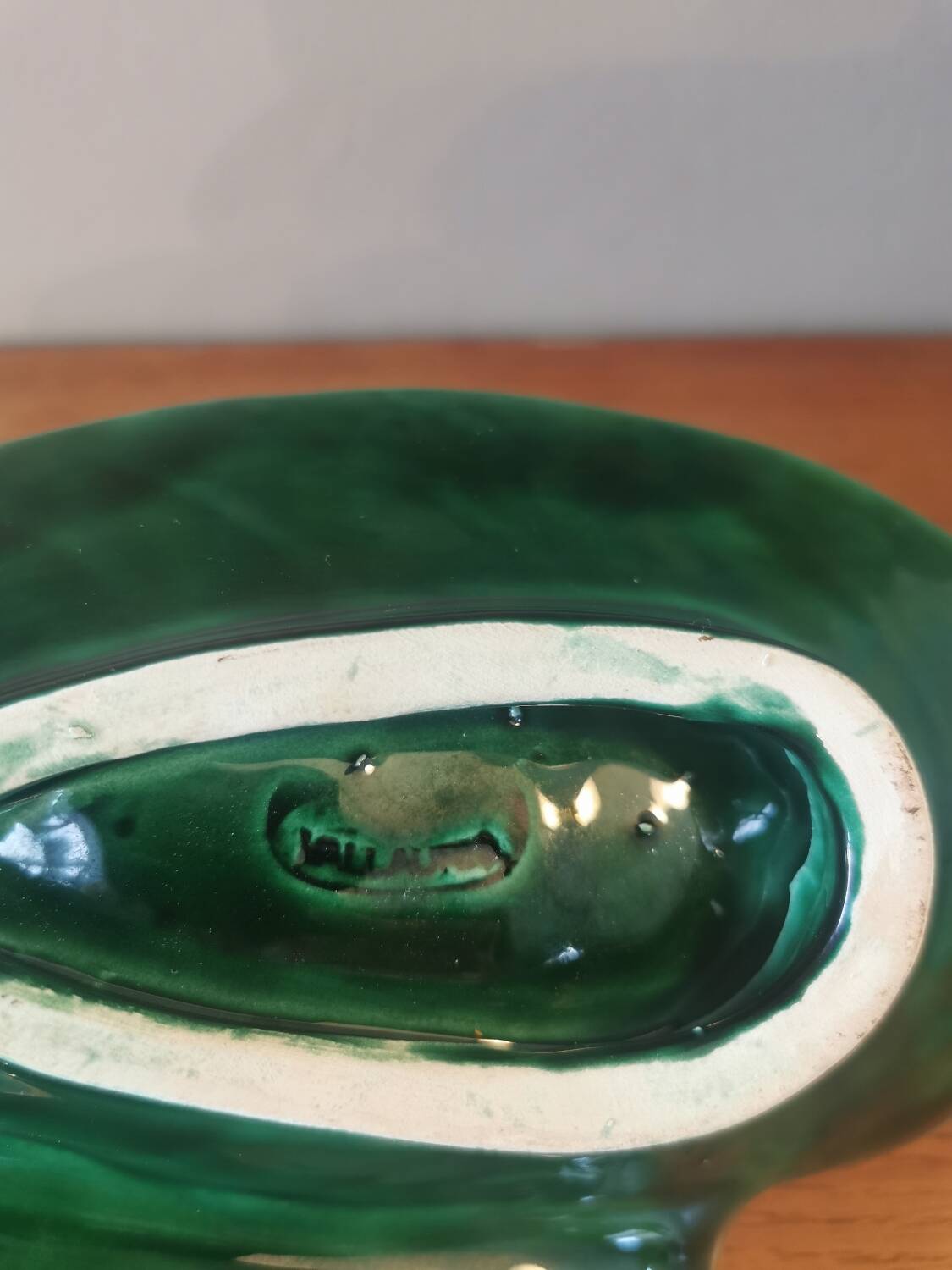 Vallauris fish slip dish with 2 compartments