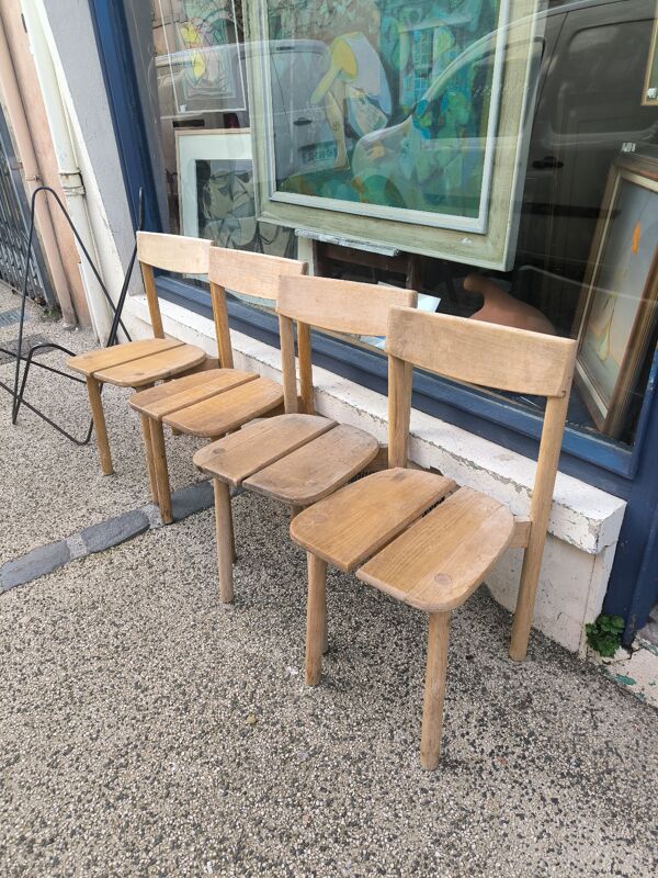 Série de 4 chaises modèle grain de café par pierre gautier delaye 1965