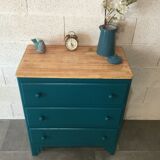 Old chest of drawers