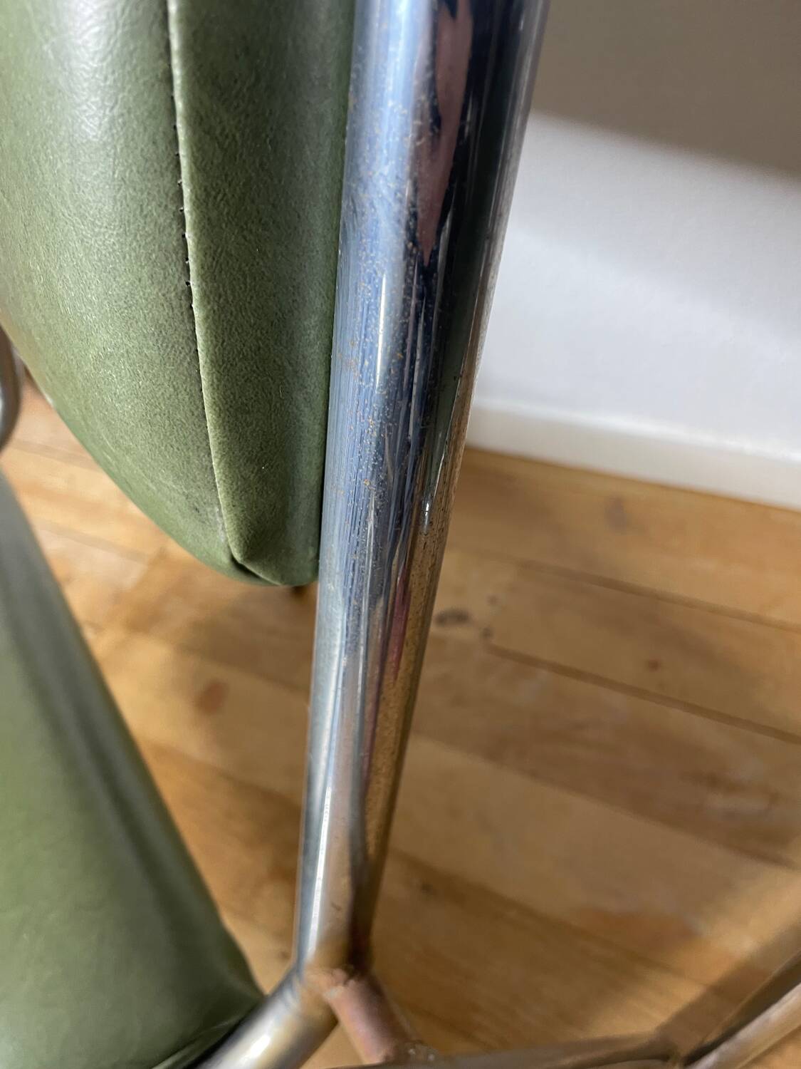 Paire de fauteuils métal chromé vintage année 60/70