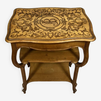 table d'apparat Art Nouveau en marqueterie de bois précieux vers 1890
