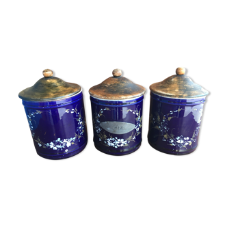 Lot of three old spice pots