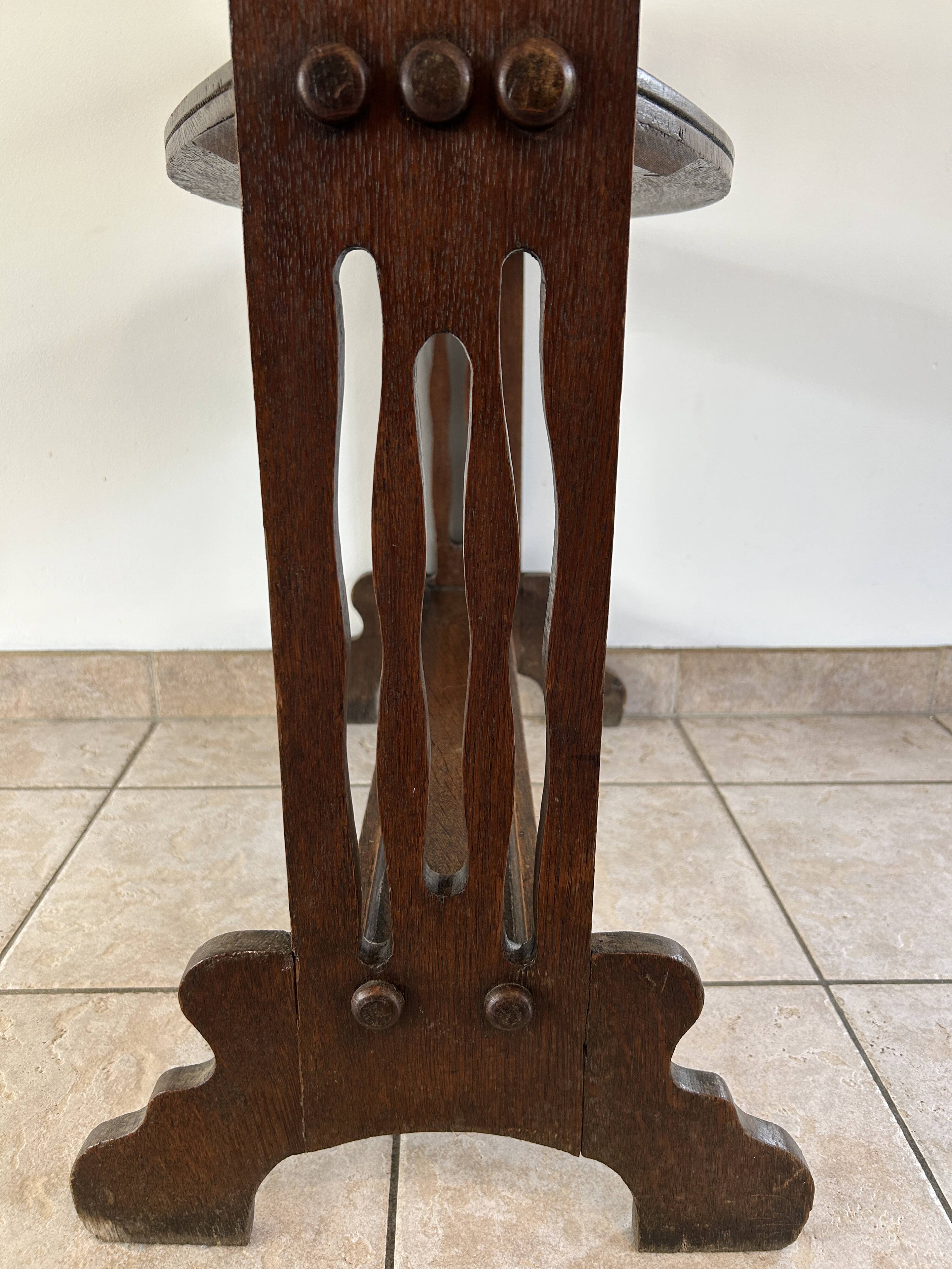 Tea table - ARTS AND CRAFTS - circa 1900