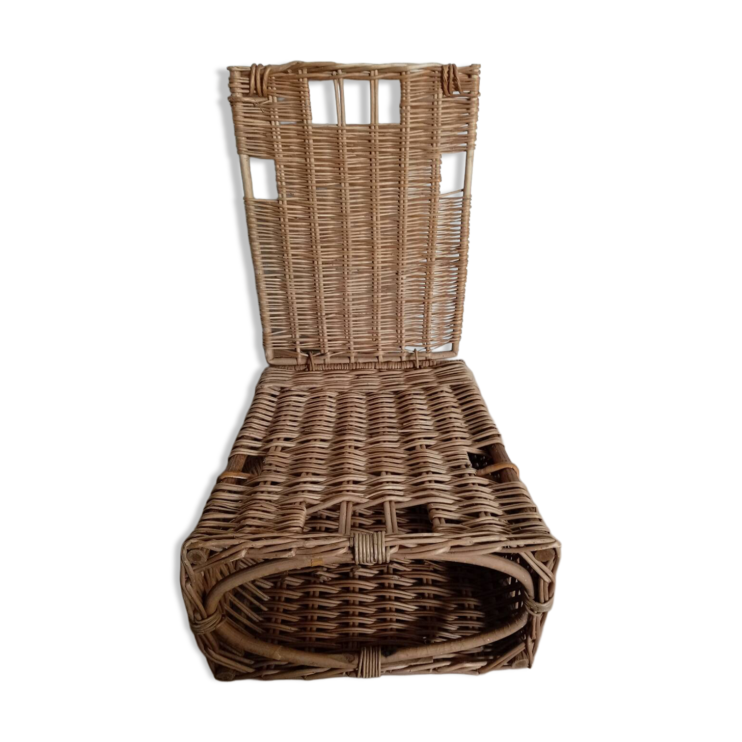 Vintage rattan beach chair
