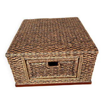Rattan chest