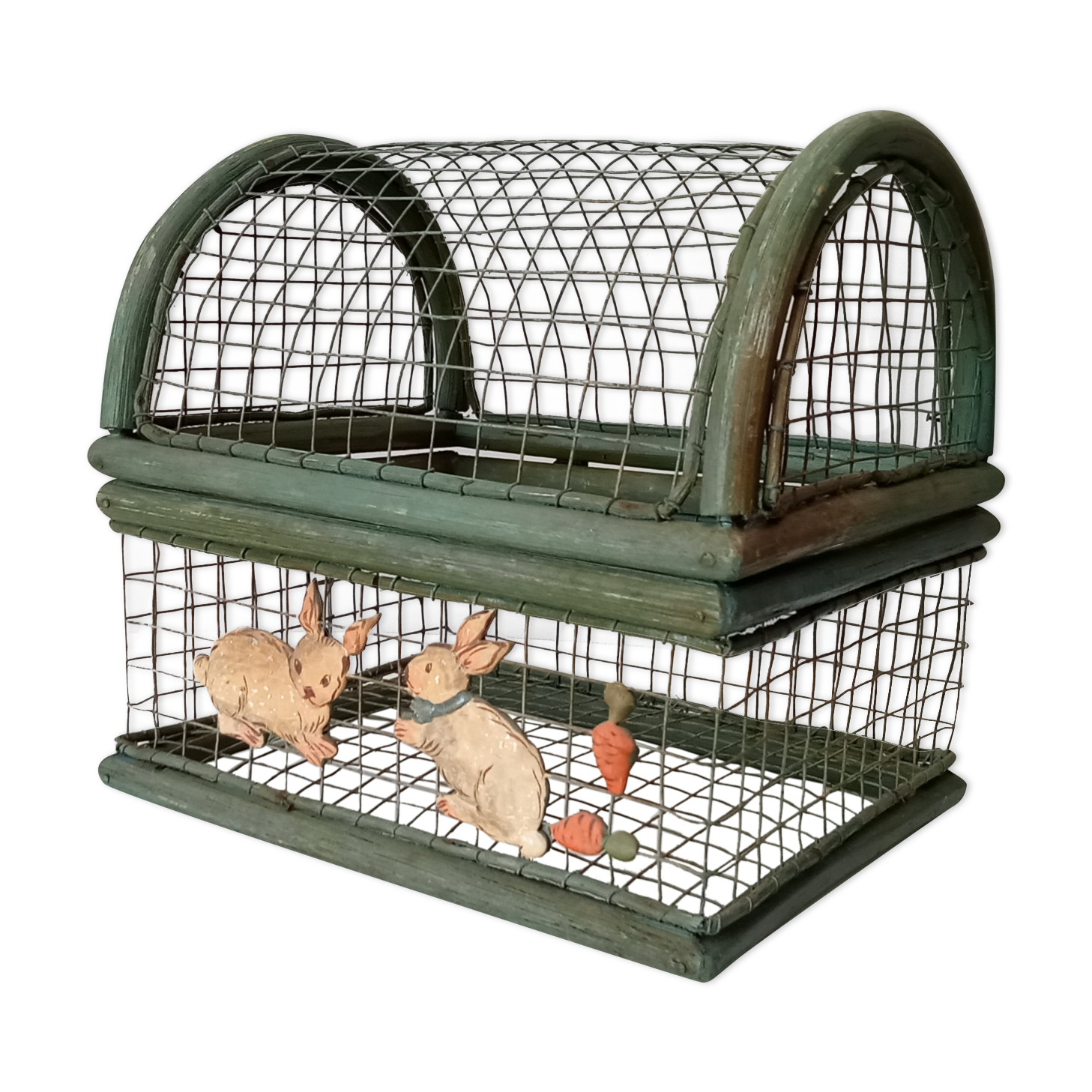 Vintage rattan mesh basket