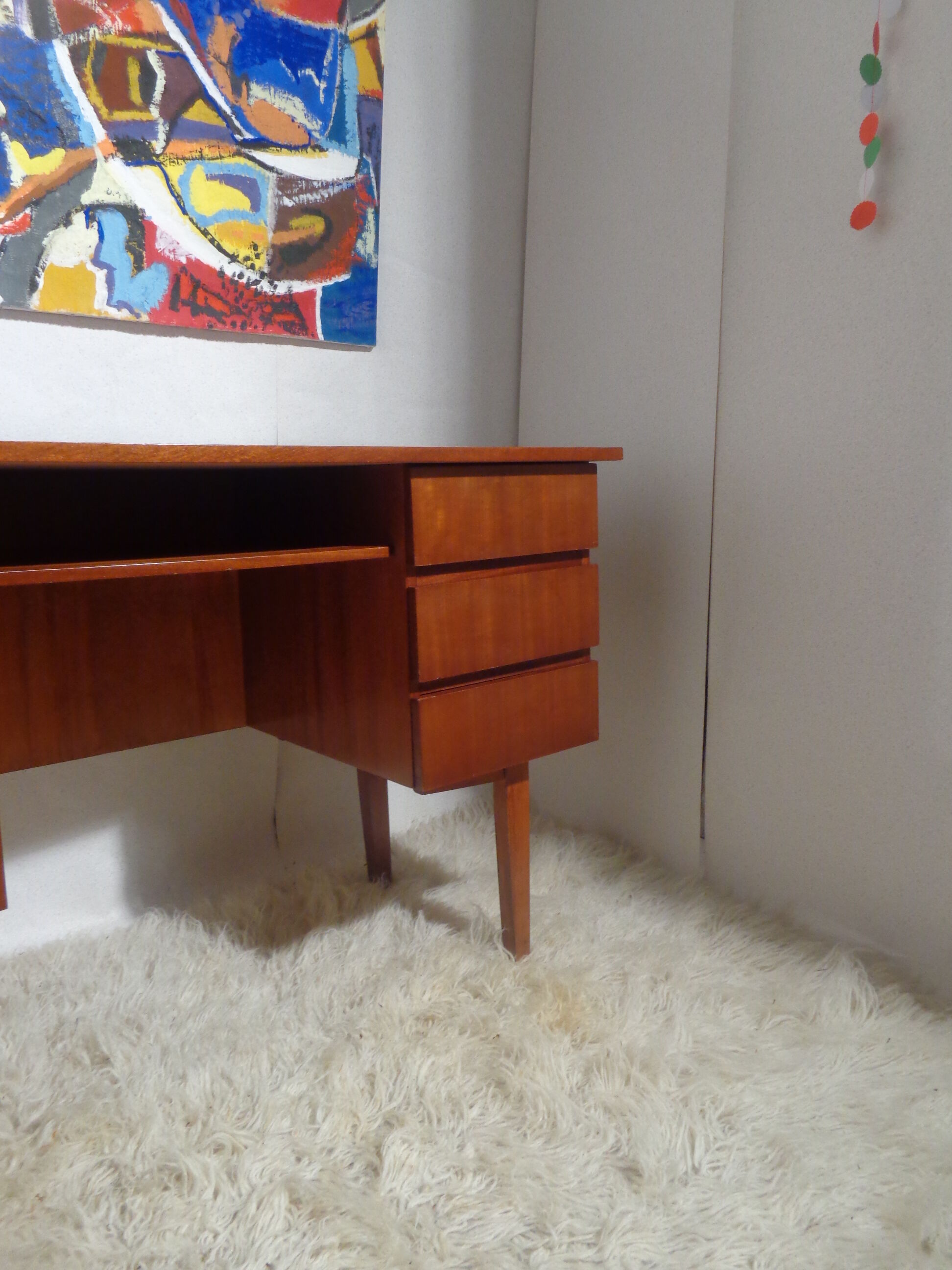 Desk of the 1960s vintage teak