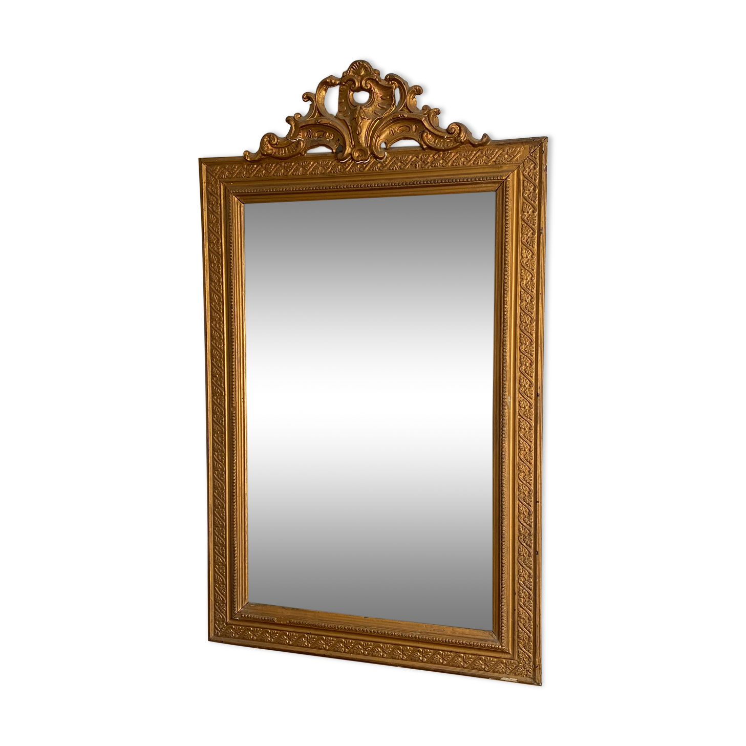 Fine 19th century golden mirror with decorated pediment 115x70