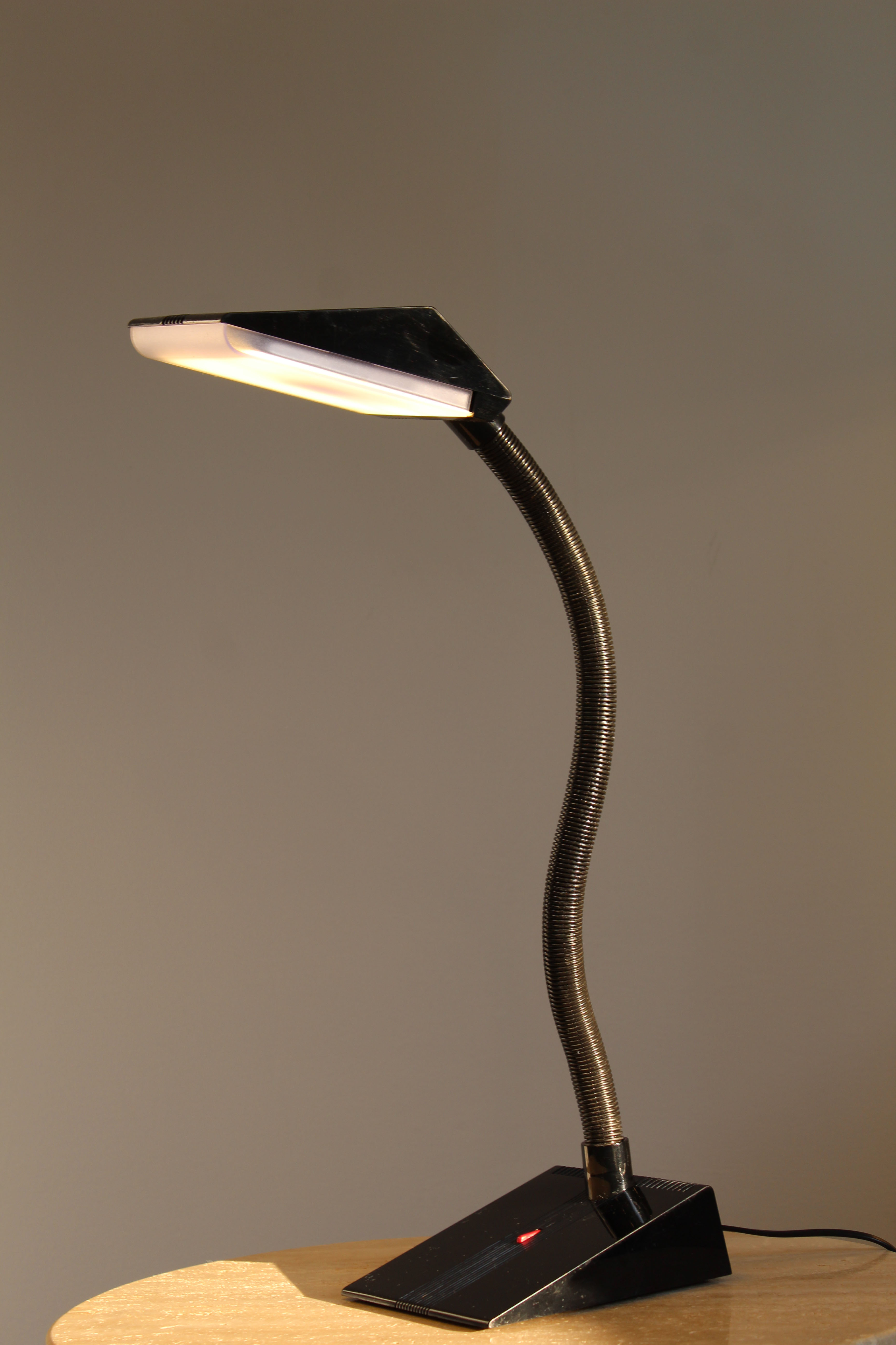 Table lamp Designer Fulvio Battaglia, Italy 80's
