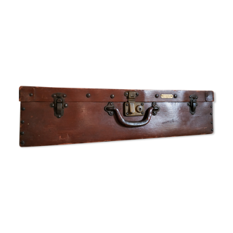 Old case The favorite metal handle