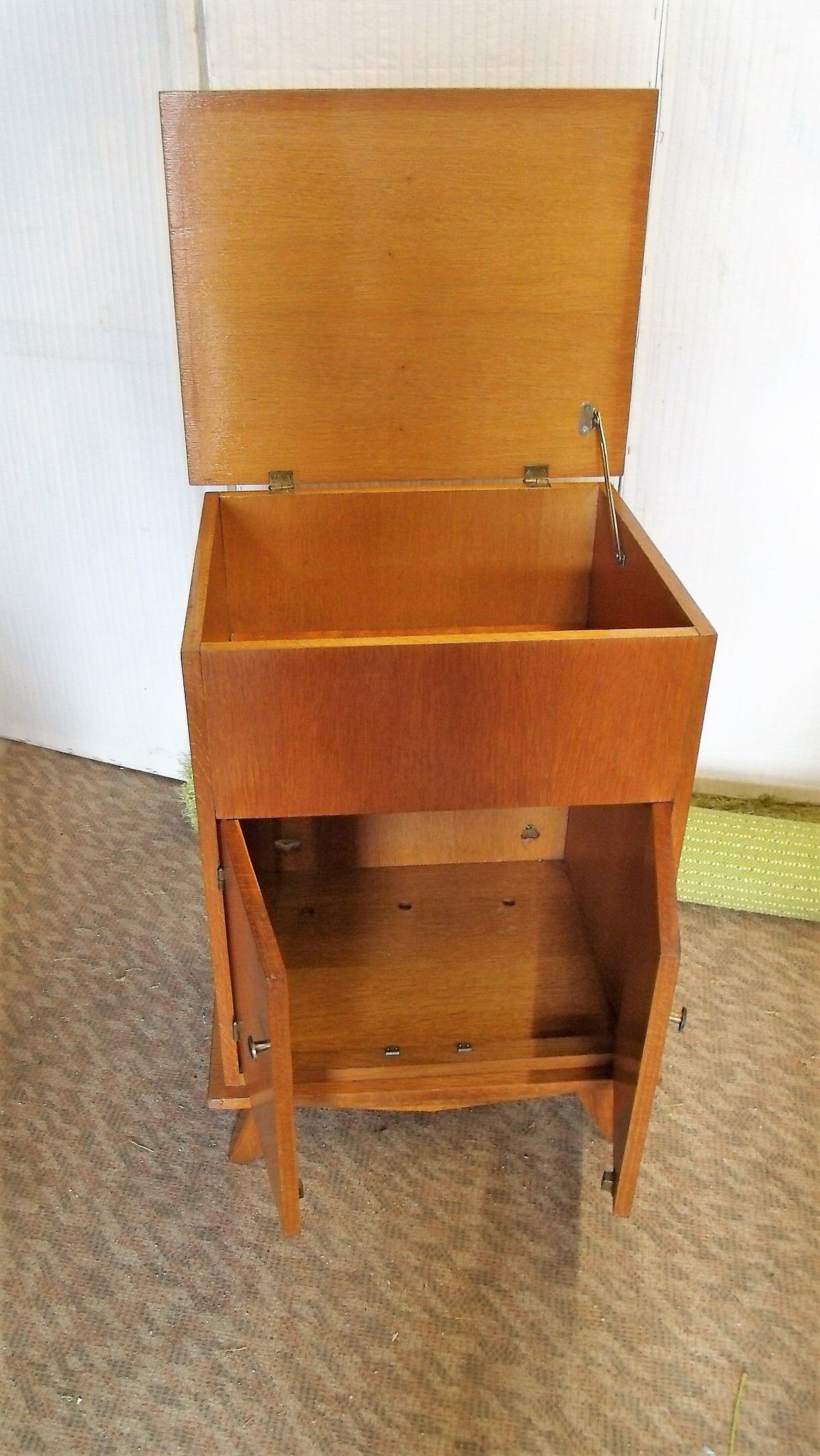 Buffet hifi turntable feet vintage compass