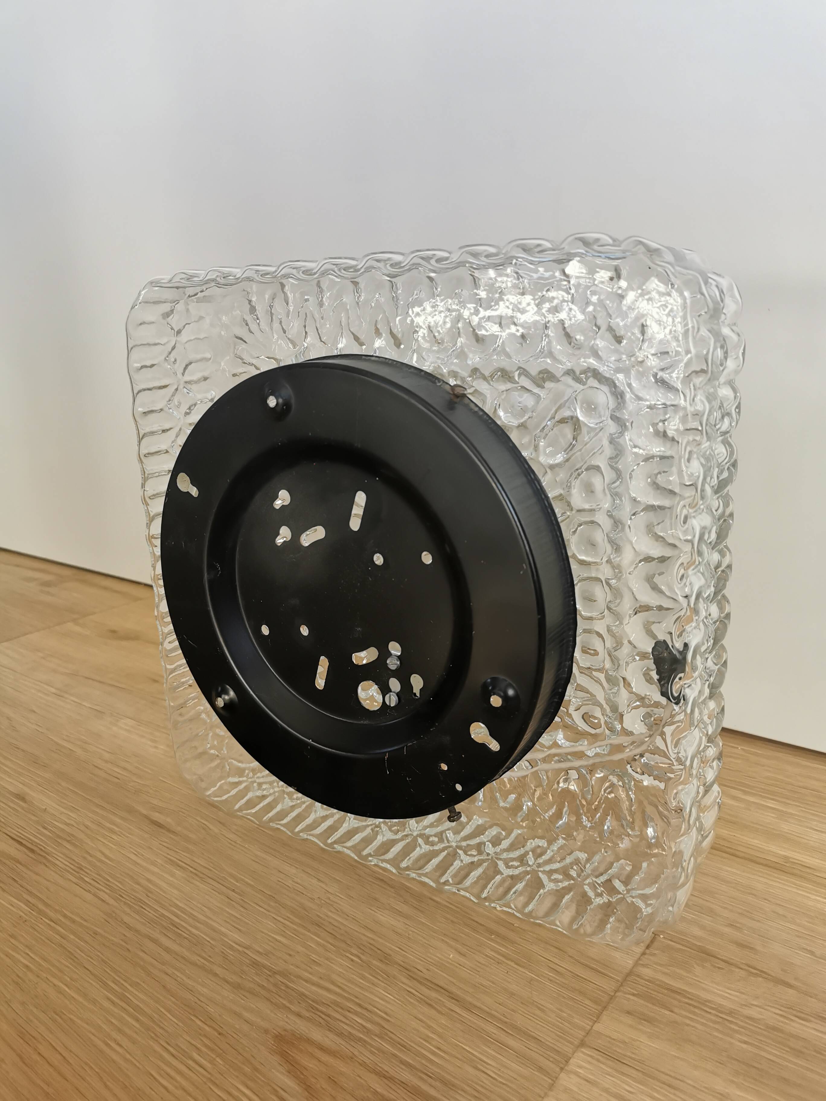 Plafonnier vintage en verre gaufré : éclairage rétro des années 1970