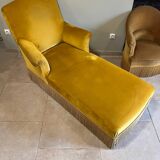 Golden velvet daybed