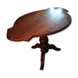 Violin table