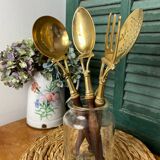 Couverts de service authentiques en laiton et bois