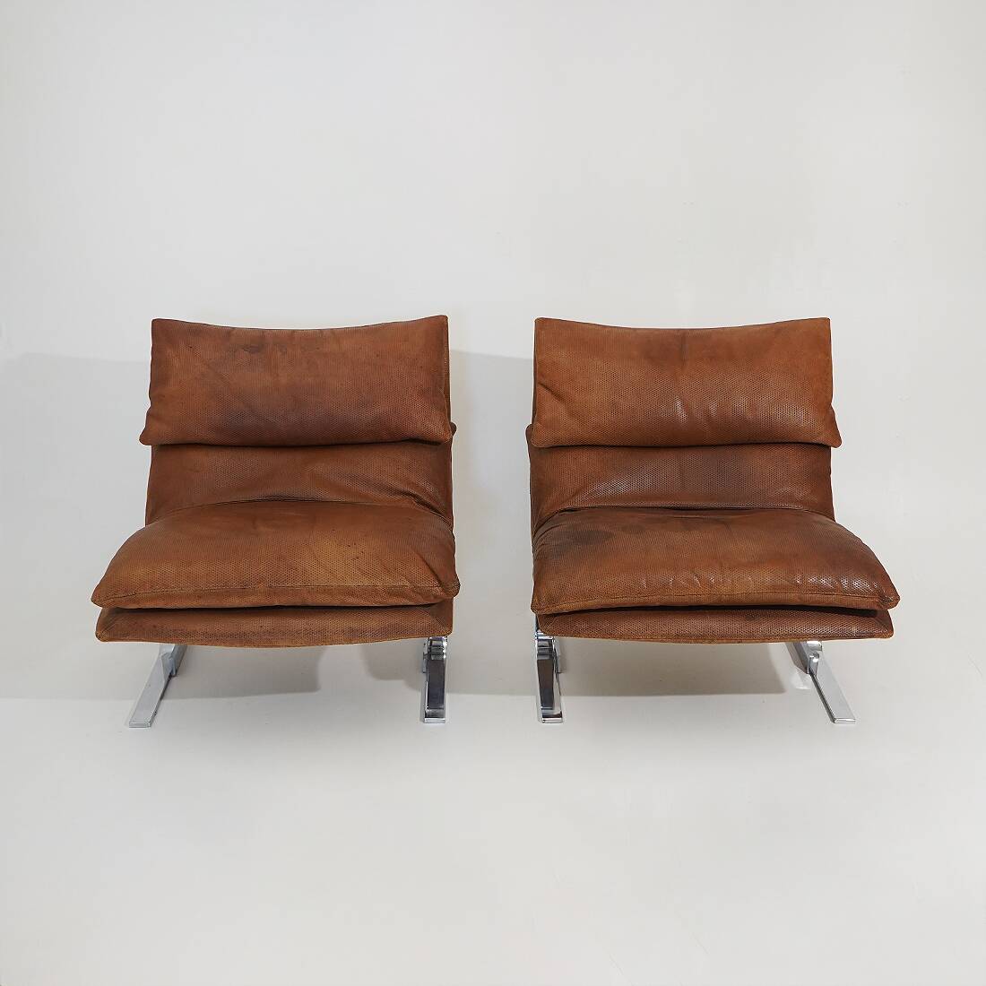 Pair of “Onda” armchairs by Giovanni Offredi for Saporiti, 1970s