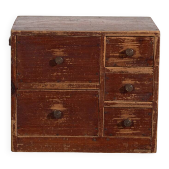 Petite commode japonaise en cèdre (ko-dansu), période Taishō–Showa, circa 1920–1945